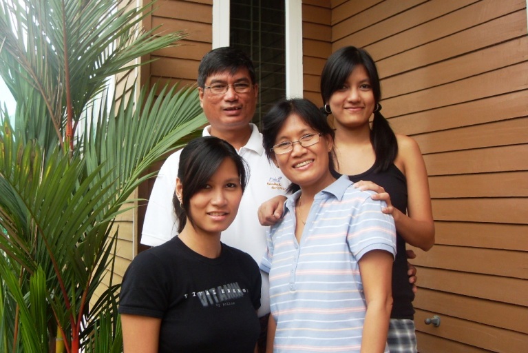 Yankee Tun and family