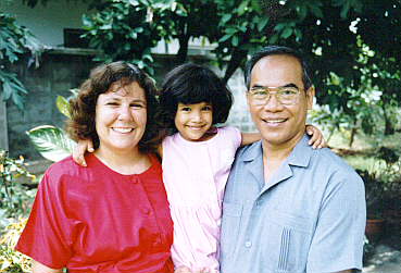 Mon broadcaster Mehm Tun Thein with wife and daughter in 1994